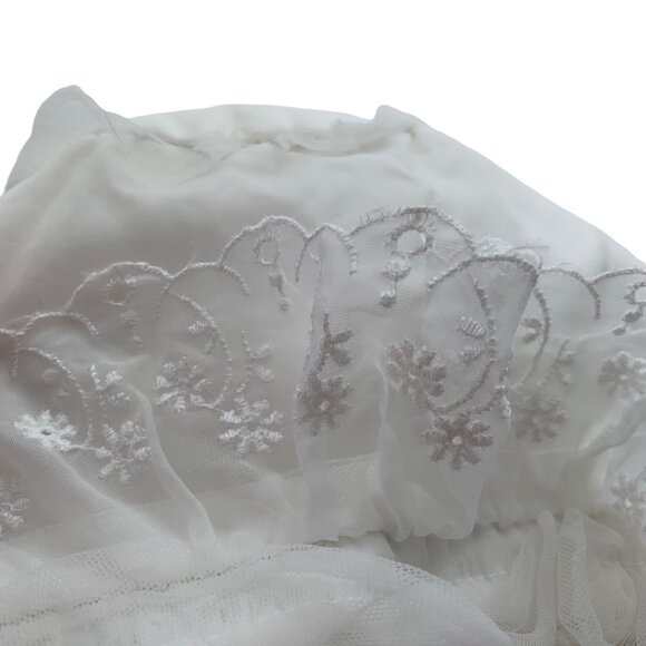 Vintage Baby Heirloom Lace Floral Embroidered Bonnet - Picture 3 of 9